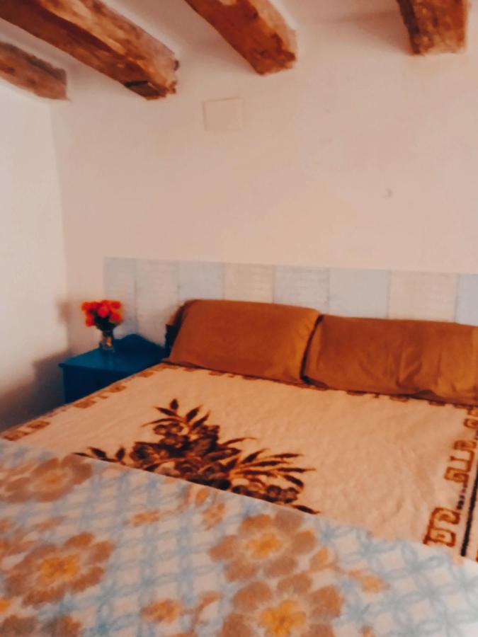 Sidharta Room Villalba dels Arcs Экстерьер фото